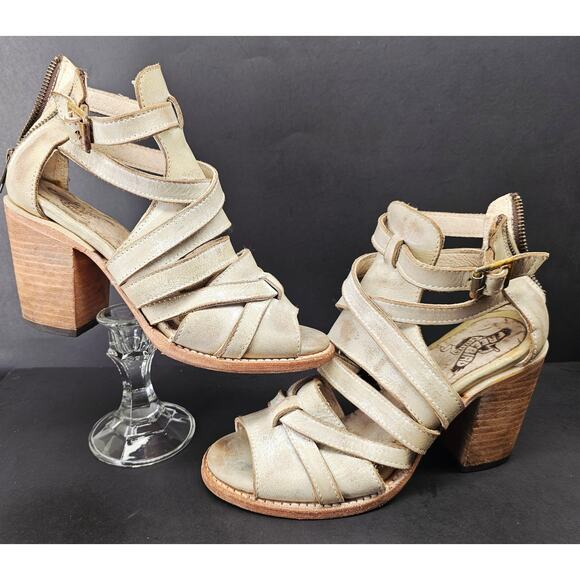 Freebird Women 8 Designer Footwear - Picture 1 of 11